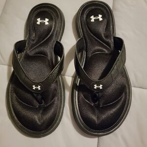 Under Armour Black Flip Flops Womens 7